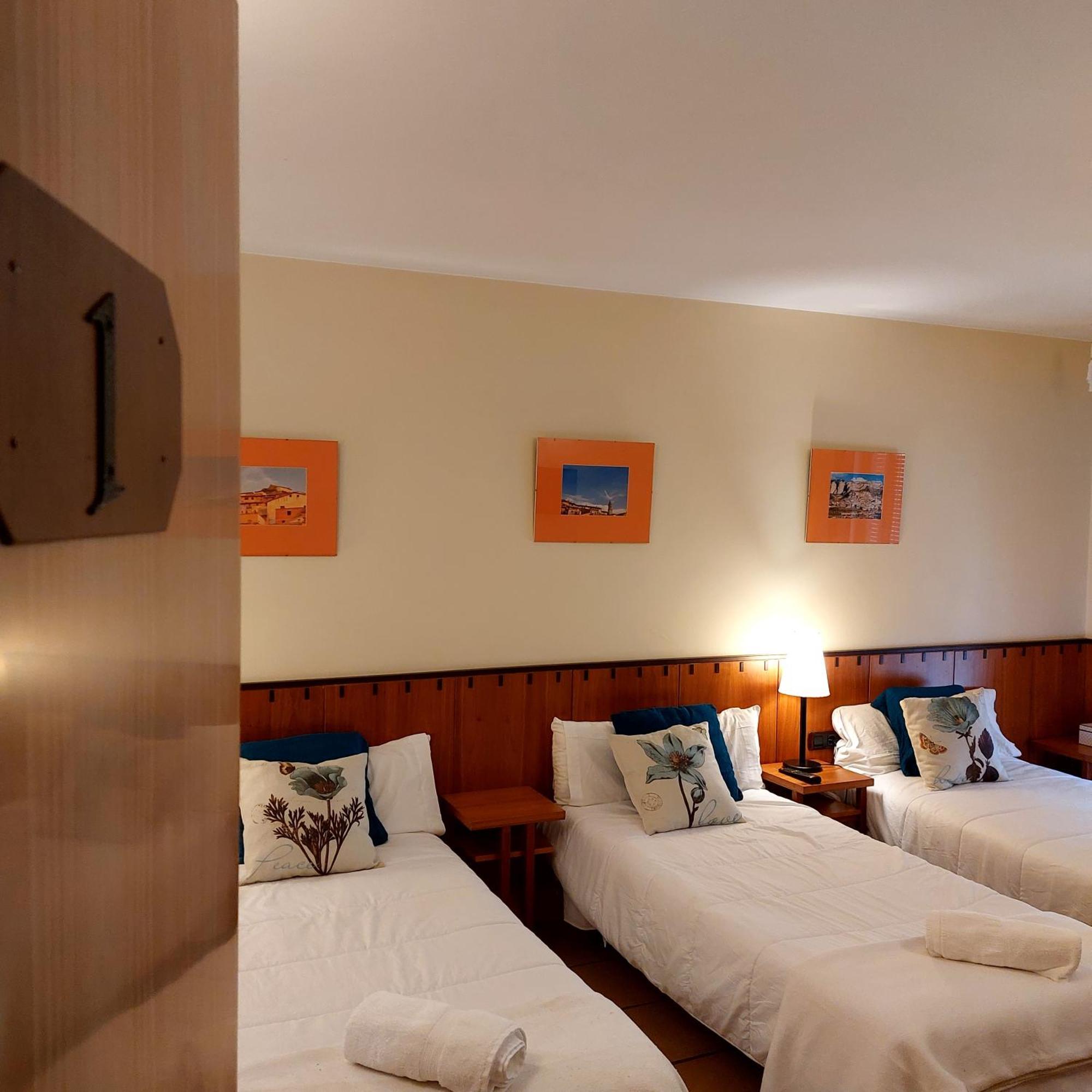 Hostal Tastavins Peñarroya de Tastavins Quarto foto