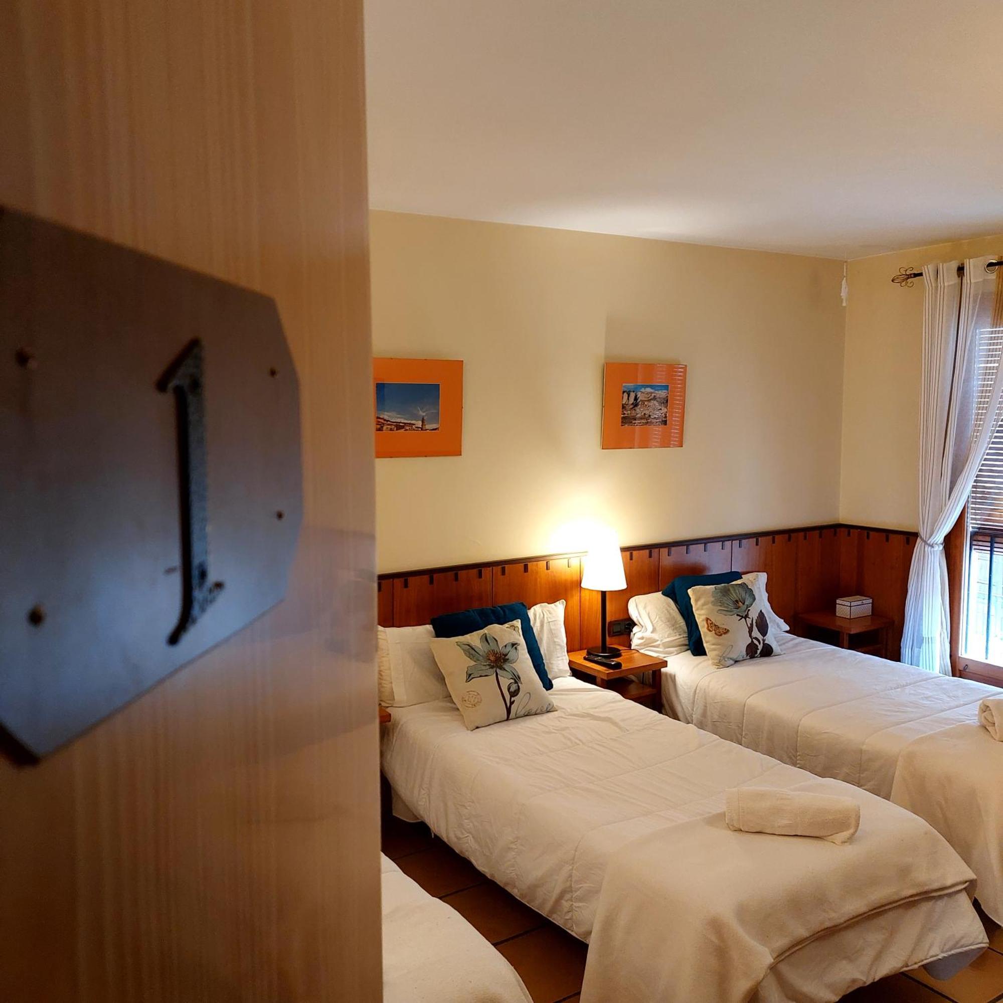 Hostal Tastavins Peñarroya de Tastavins Quarto foto